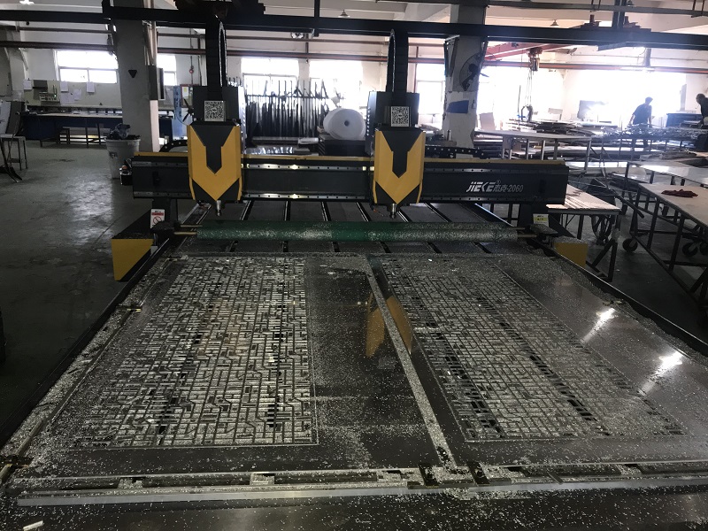 數(shù)控鋁板切割機(jī)床是如何控制變頻的情況