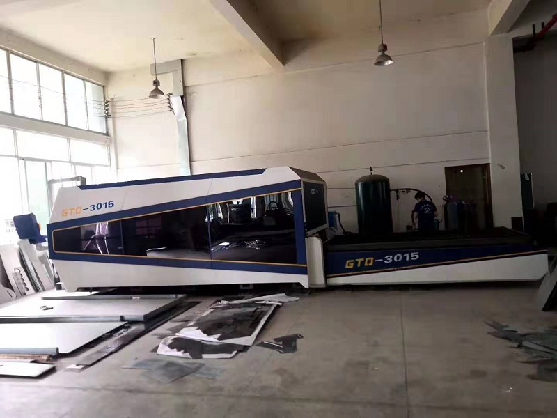 光纖激光切割機光電轉(zhuǎn)化率高的原因