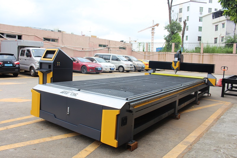 學(xué)會保養(yǎng)鋁單板雕刻機 輕松延長壽命