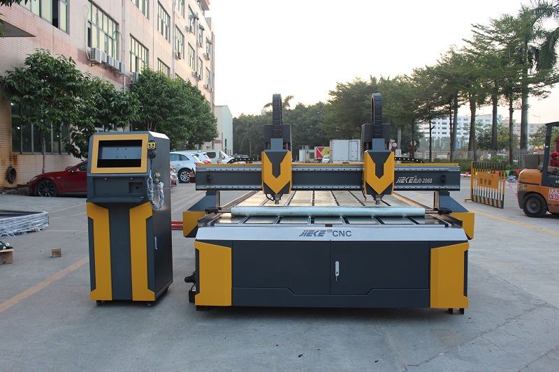 鋁單板雕刻機多少錢一臺？
