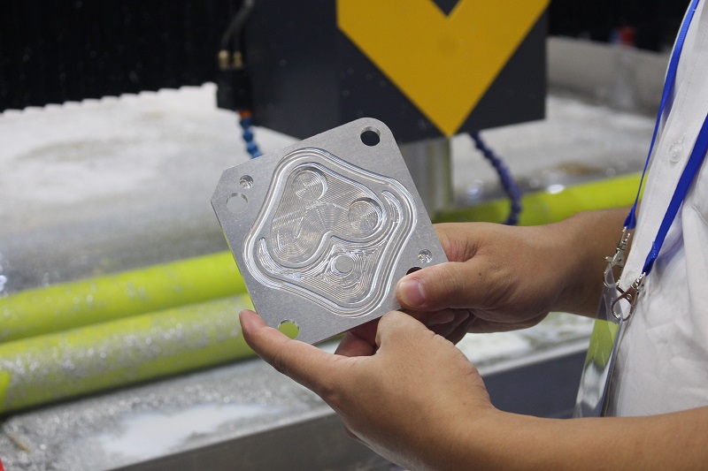 鋁板雕刻機該如何選擇合適的變壓器